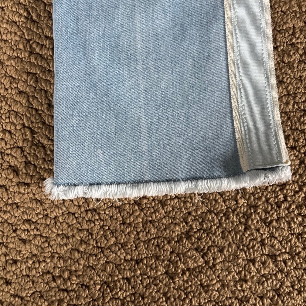 Veronica Beard flare, kick jeans, style: Carly - Picture 7 of 8